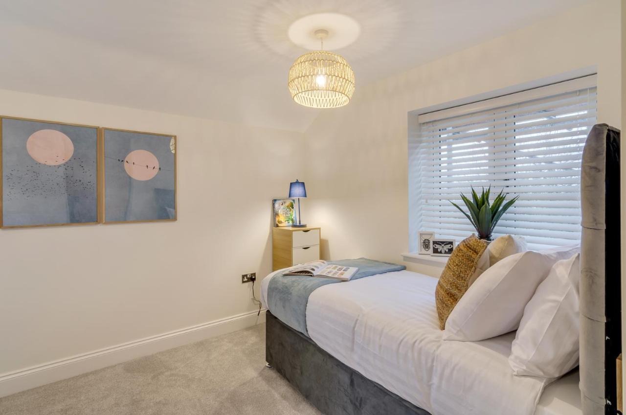 Spacious 6-Bed Home, Near The Norfolk Broads Clippesby ภายนอก รูปภาพ