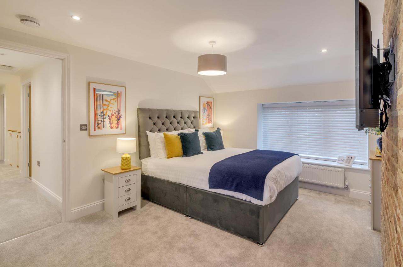 Spacious 6-Bed Home, Near The Norfolk Broads Clippesby ภายนอก รูปภาพ