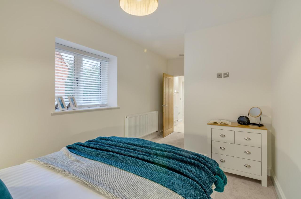 Spacious 6-Bed Home, Near The Norfolk Broads Clippesby ภายนอก รูปภาพ